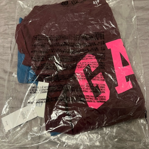 Gap shirts- selling them as a sets. Brand new with tags. - Picture 2 of 5